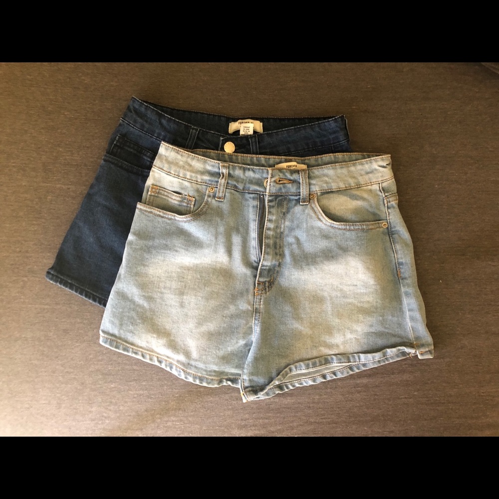 ☀️FOREVER 21☀️ Two High Rise Denim Shorts☀️